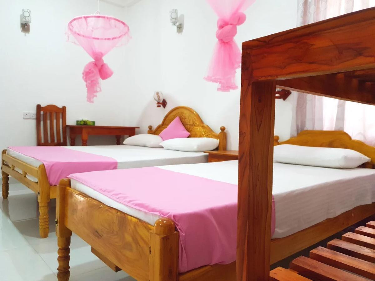 Snp Star Guest House 亭可马里 外观 照片